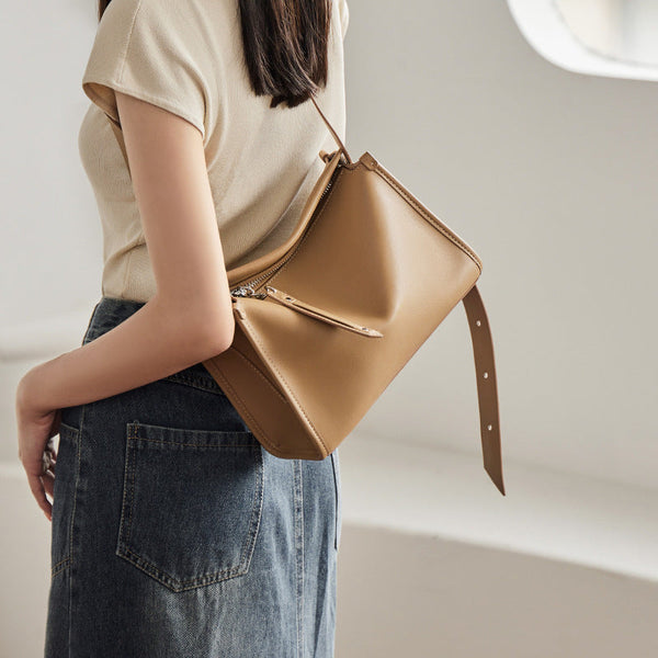 Chic Adaline Shoulder Bag